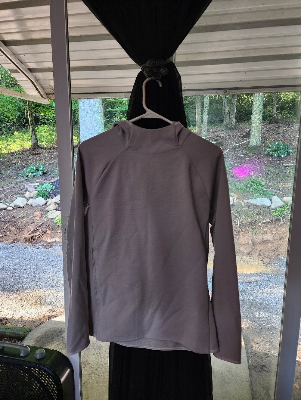 lululemon athletica Heathered Light Gray Hooded Pullover